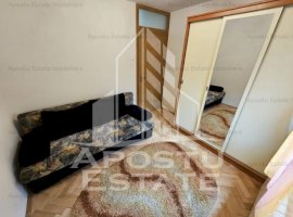 Apartament 4 camere,  decomandat, 2 bai, Zona Complex Studentesc