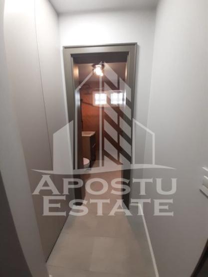 Apartament 3 camere, renovat, etaj 3, centrala, Complexul Studentesc