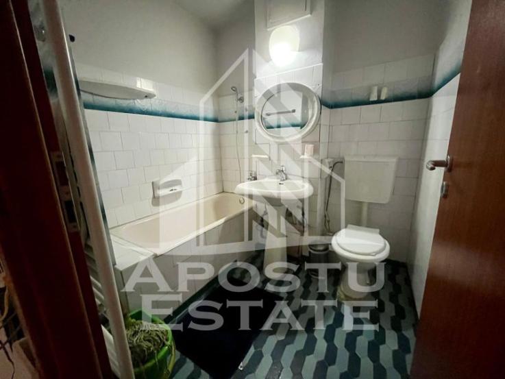 Apartament 2 camere,decomandat,spatios,in zona Bucovina