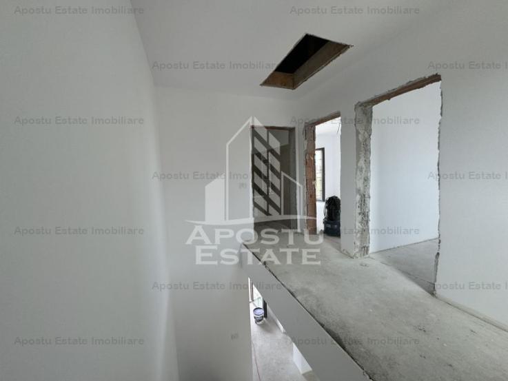 Duplex cu 3 camere despartit prin camera tehnica la Asfalt