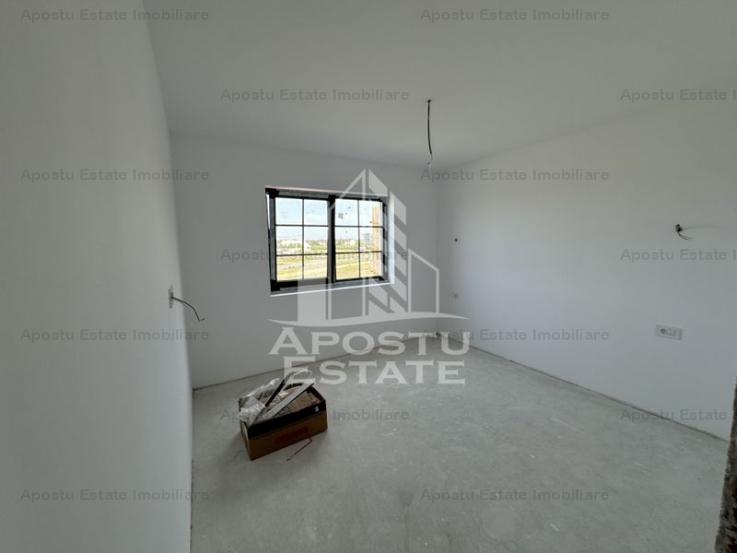 Duplex cu 3 camere despartit prin camera tehnica la Asfalt