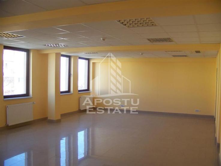 Spatiu pentru birouri, cu chirias, SAD, 158 mp, Zona Lipovei