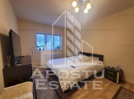 Apartament cu 4 camere si garaj, centrala proprie, zona Torontalului