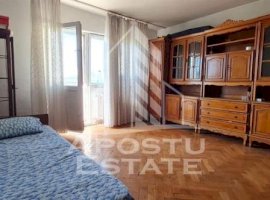 Apartament cu 3 camere, 2 bai, 2 balcoane, centrala proprie,langa Vox