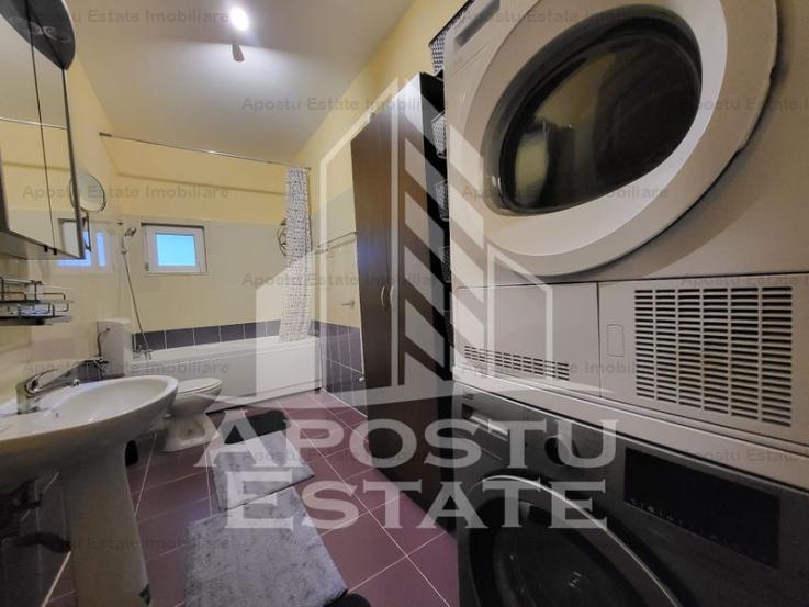 Apartament cu 4 camere, centrala proprie, zona Bucovina