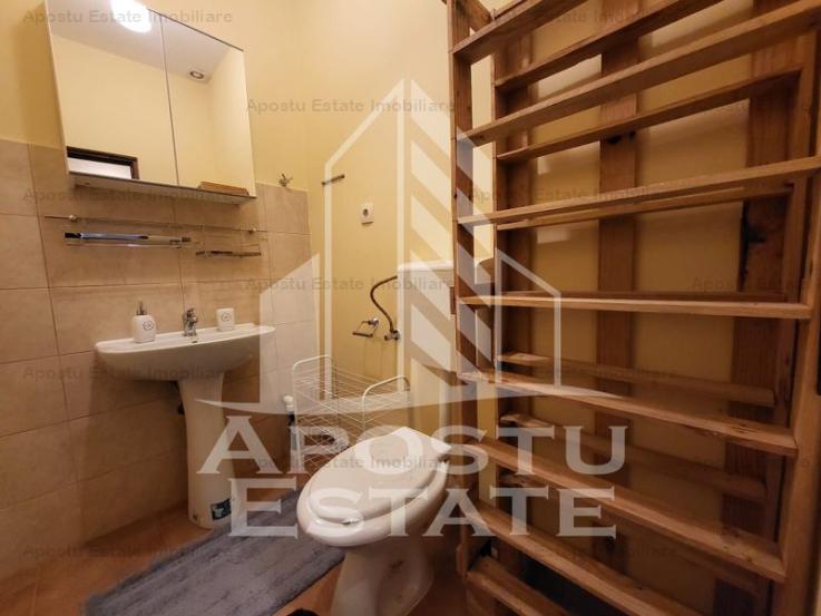 Apartament cu 4 camere, centrala proprie, zona Bucovina