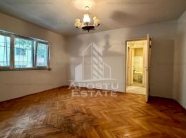 Apartament cu 2 camere, parter inalt, bloc anvelopat, zona Dambovita