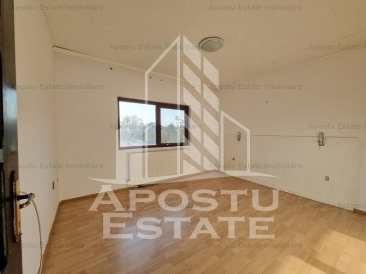 Duplex spatios, regim P+1, cu garaj Ronat