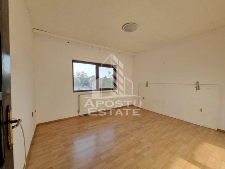 Duplex spatios, regim P+1, cu garaj Ronat