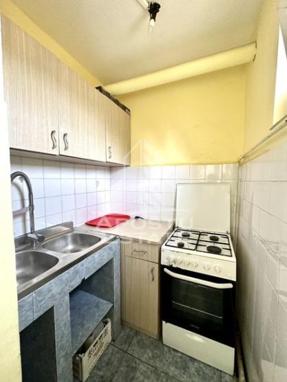 Apartament 1 camera, mobilat, etaj 2, zona Steaua