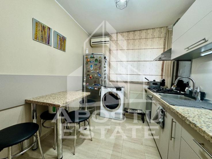 Apartament cu doua camere, etaj itermediar, calea Aradului