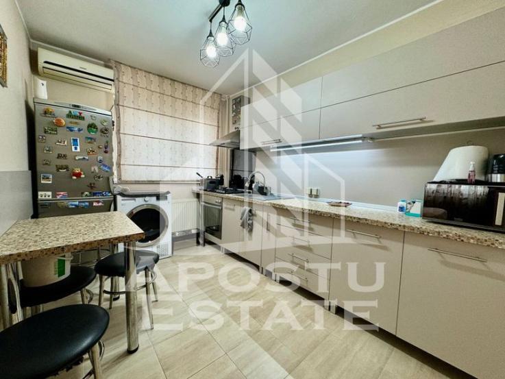 Apartament cu doua camere, etaj itermediar, calea Aradului