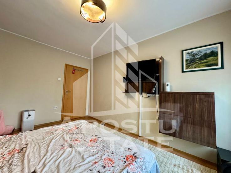 Apartament cu doua camere, etaj itermediar, calea Aradului