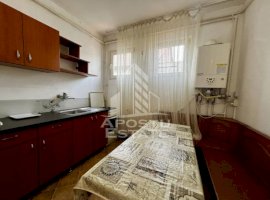 Apartament o camera, 32mp, centrala proprie, Complexul Studentesc