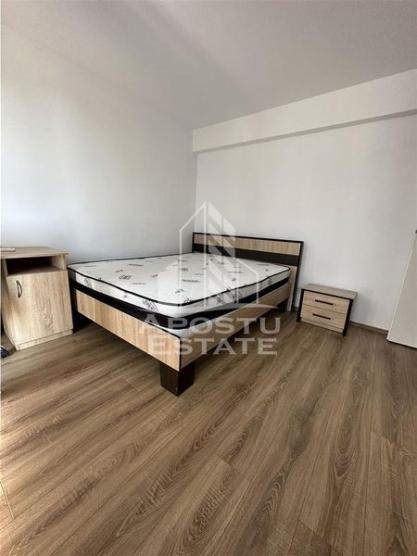 Apartament decomandat, 3 camere, zona Medicinei