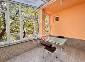 Apartament etajul 1, confort 1 cu terasa si garaj in zona Medicinei.