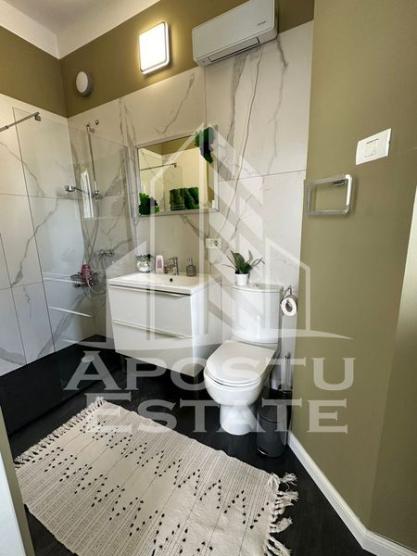 Apartament cu 2 camere, in Piata Victoriei