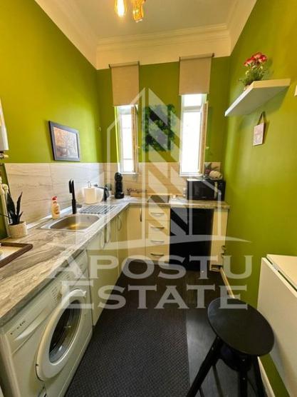 Apartament cu 2 camere, in Piata Victoriei