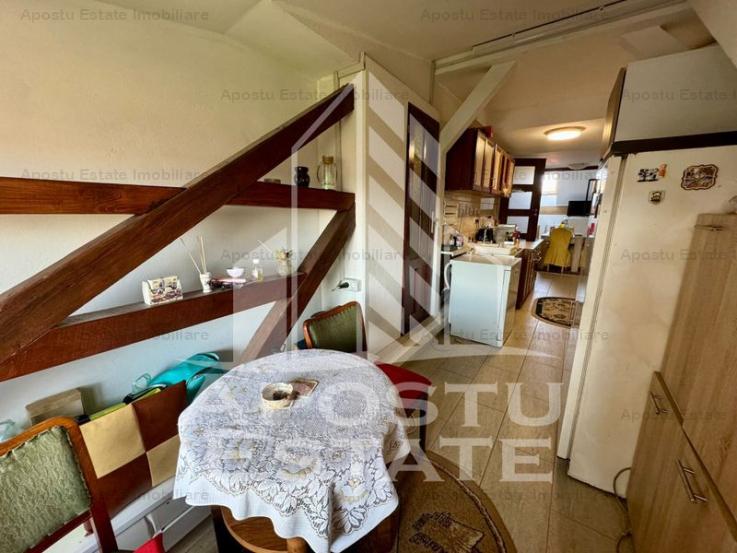 Apartament cu 3 camere, zona Sagului