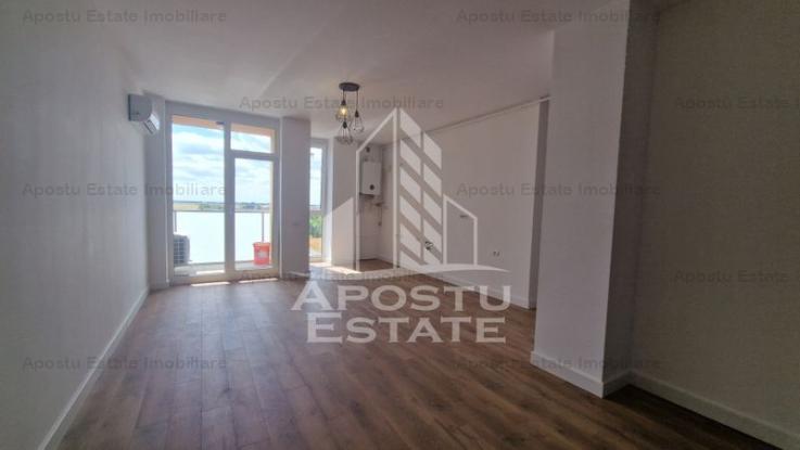 Apartament cu 2 camere si balcon, parcare inclusa, Torontalului