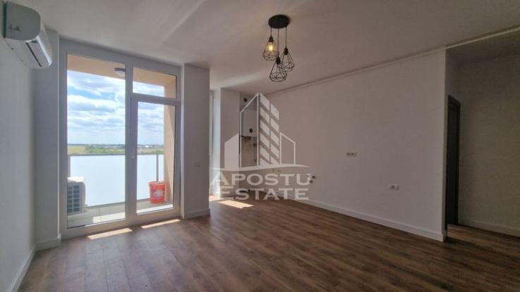 Apartament cu 2 camere si balcon, parcare inclusa, Torontalului