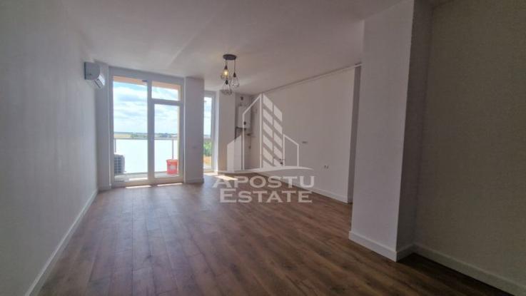 Apartament cu 2 camere si balcon, parcare inclusa, Torontalului