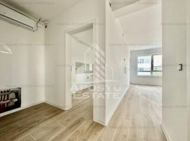 Apartament cu 2 camere, etaj 1, decomandat, zona Planetelor