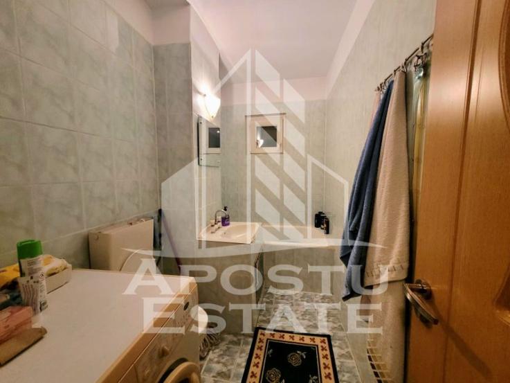 Apartament cu 2 camere, etaj intermediar, centrala proprie, Lipovei