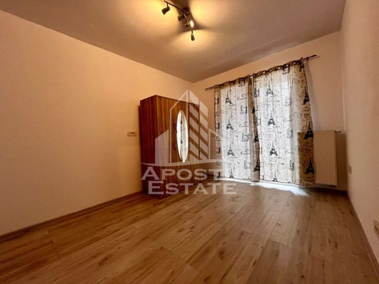 Apartament cu 3 camere, 2 bai, in zona Torontalului (Iris)