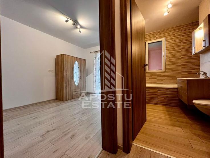 Apartament cu 3 camere, 2 bai, in zona Torontalului (Iris)