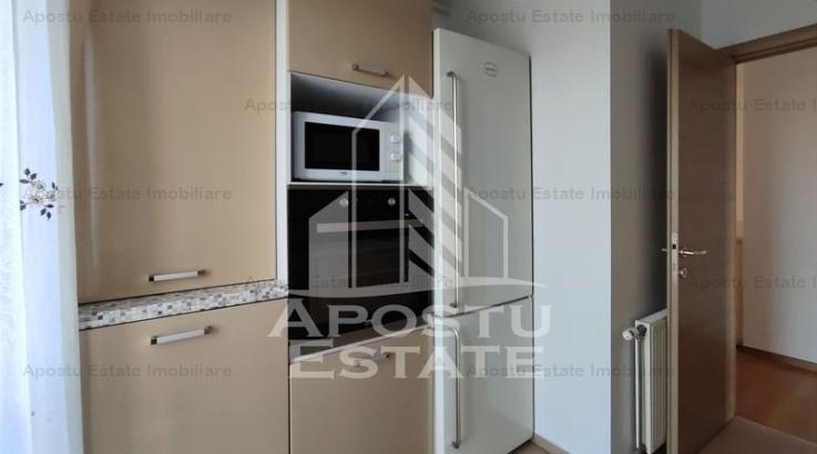 Apartament 3 camere cu loc de parcare, Adora Park