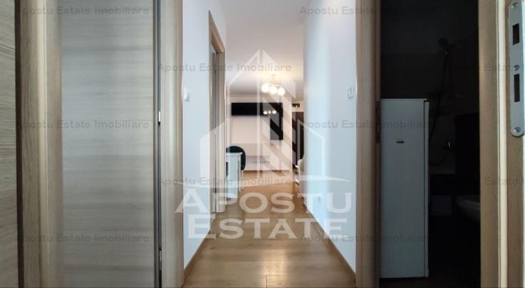 Apartament 3 camere cu loc de parcare, Adora Park