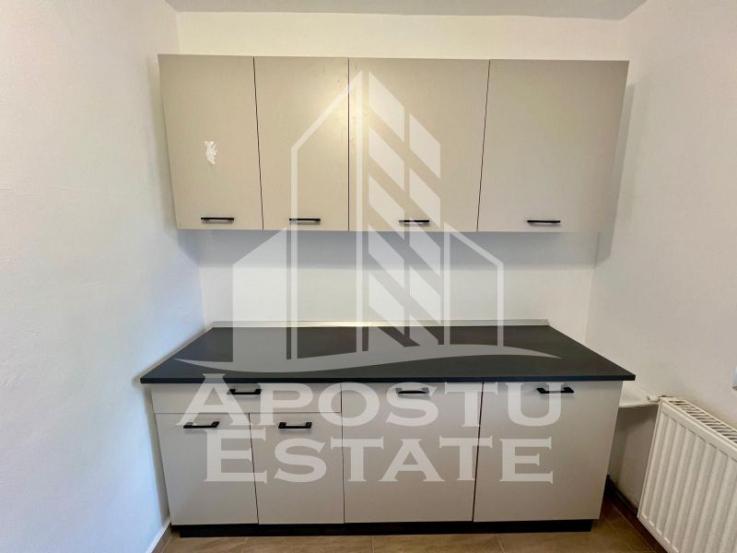 Apartament cu 3 decomandat, camere in zona Aradului