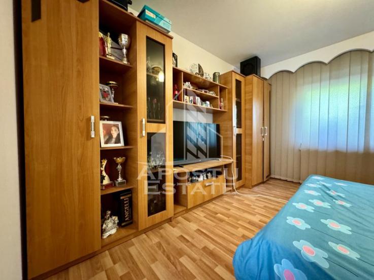 Casa individuala cu 3 camere, in zona Steaua langa Shopping City.