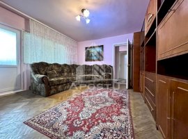 Apartament 3 camere, centrala proprie, zona Girocului