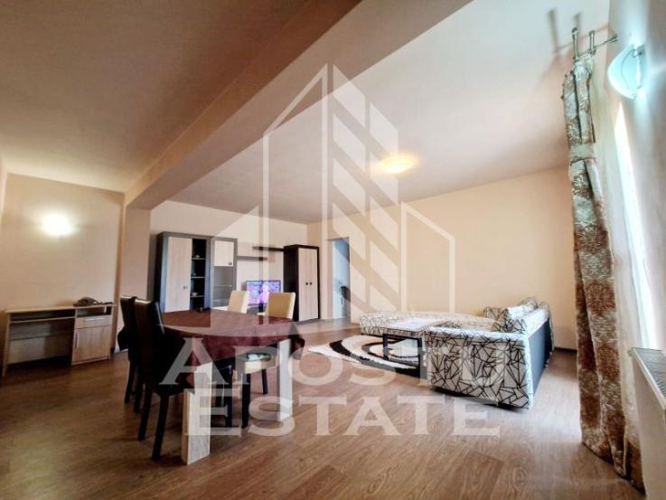 Apartament cu 3 camere,85mpu,centrala proprie,loc de parcare,Subcetate