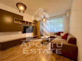 Apartament cu 2 camere, decomandat, in zona Circumvalatiunii