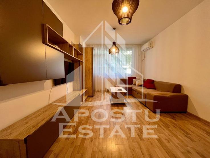 Apartament cu 2 camere, decomandat, in zona Circumvalatiunii