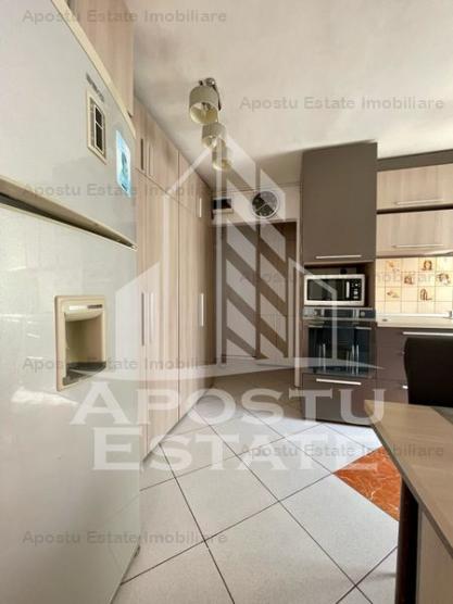 Apartament cu 3 camere complet mobilat situat in zona Sagului