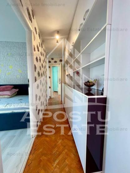 Apartament cu 3 camere complet mobilat situat in zona Sagului