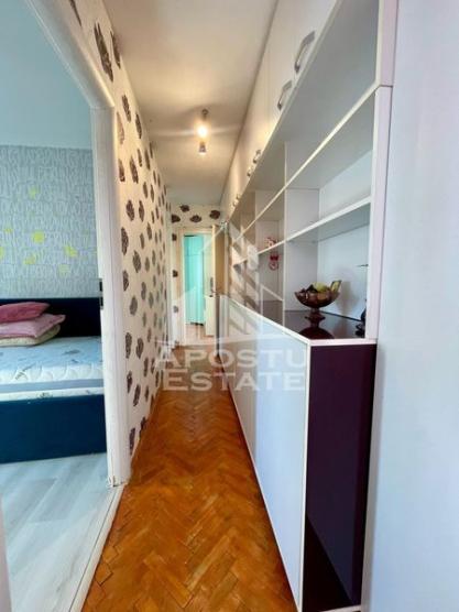 Apartament cu 3 camere complet mobilat situat in zona Sagului