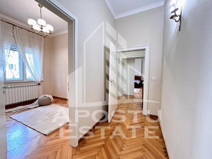 Apartament exclusivist cu 3 camere in zona Medicinei.