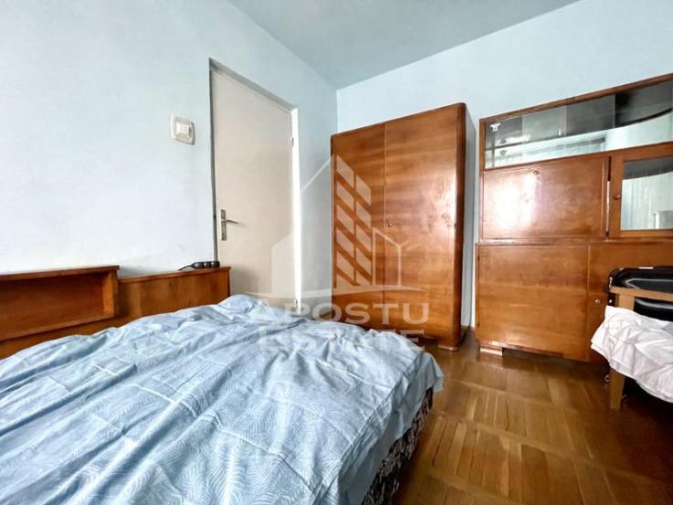 Apartament 2 camere, centrala proprie, zona Girocului