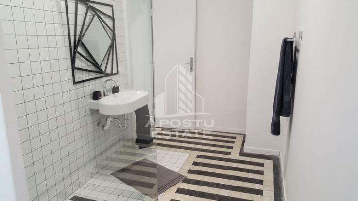 Apartament 4 camere, ultrafinisat in centru orasului.