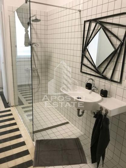 Apartament 4 camere, ultrafinisat in centru orasului.