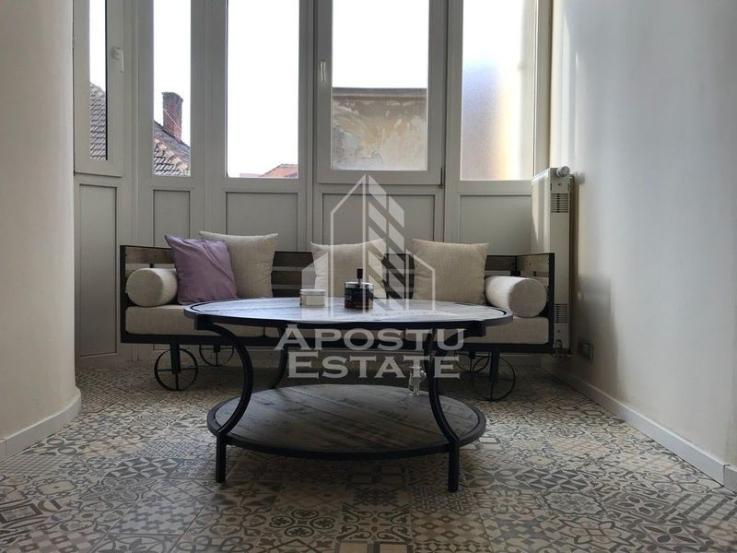 Apartament 4 camere, ultrafinisat in centru orasului.