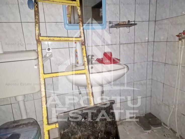 Casa individuala cu 4 camere,teren 720 mp ,zona Aradul Nou