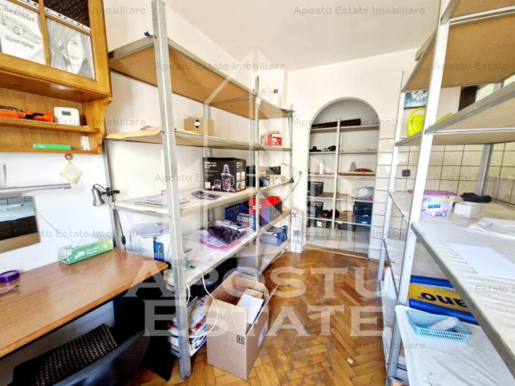 Apartament cu 2 camere,decomandat, 76mp,centrala proprie ,zona Alfa