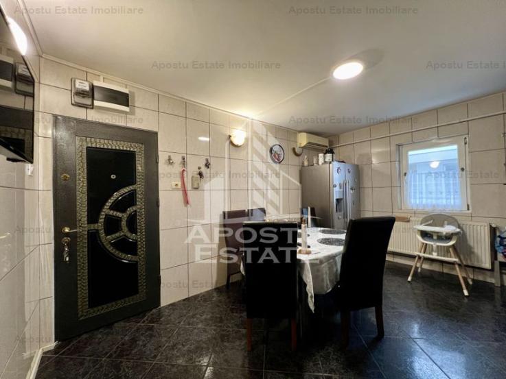 Apartament 3 camere, 2 bai, decomandat, centrala, Simion Barnutiu