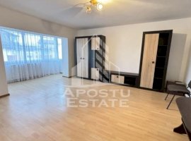 Apartament cu o camera, centrala proprie, zona Steaua